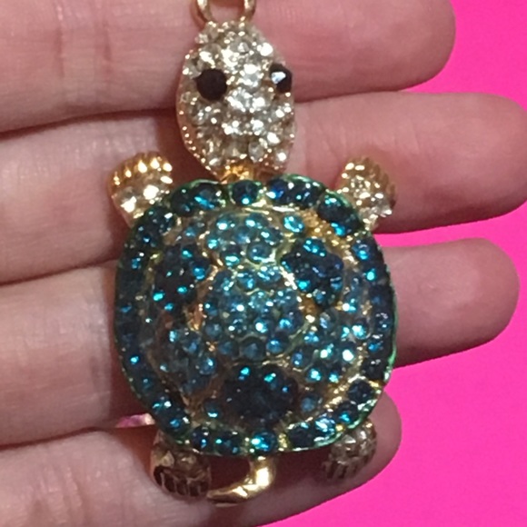 SOLD OUT! Tortoise Rhinestone/crystal Keychain - Picture 5 of 8